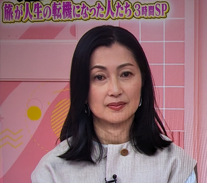 鶴田真由ちゃん、現在も美しいかにゃ。どう？