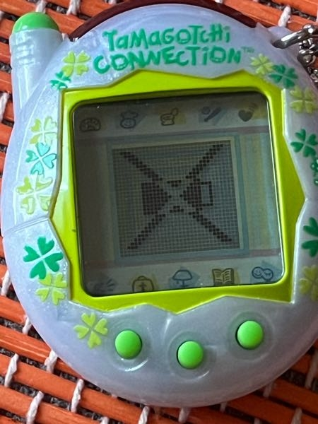 たまごっちピースって、遊ばないときは電源を落としてもいいんでし