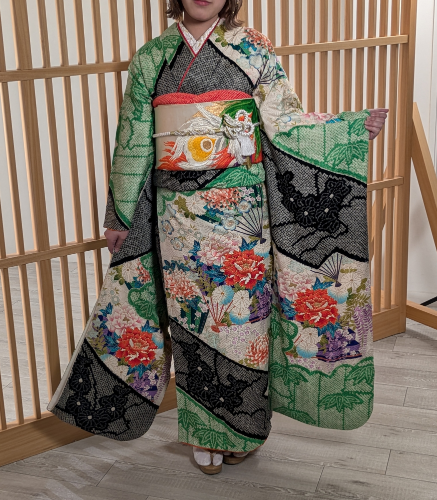 来年の成人式に娘にこの着物を着せて行かせます。前撮りも終わりました 