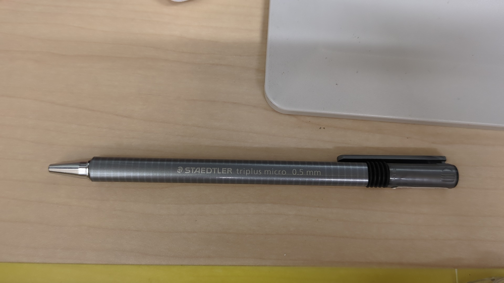 野原工芸の新型シャーペンについて質問です。ダブルノック式と