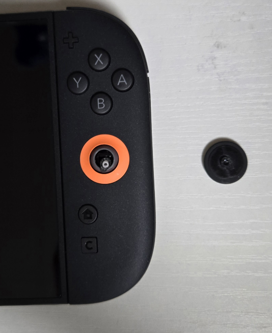 至急です。Switch2のスティックが折れてしまったのですが、任天