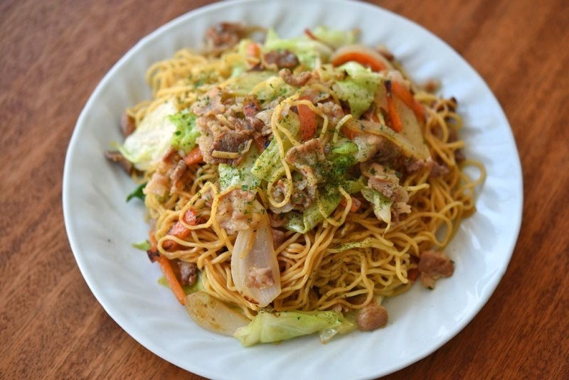 こんばんは 皆さんは 醤油味の焼きそばは 好きですか？？