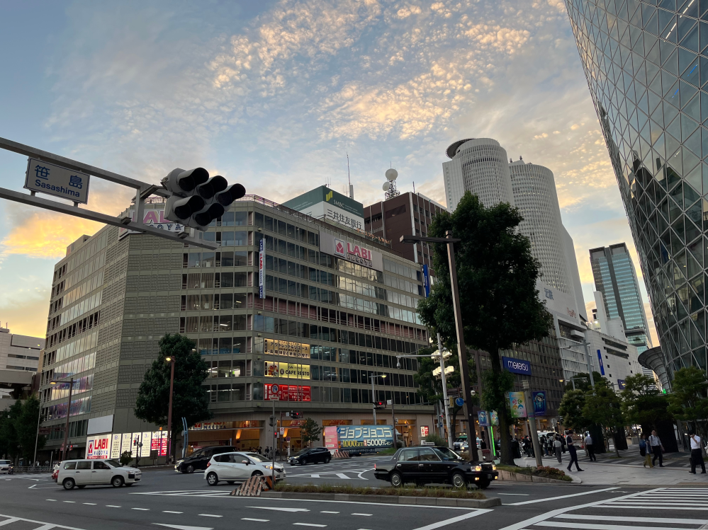 ショップ店員です。お客様から商品のお問い合わせがあり、取り置きして