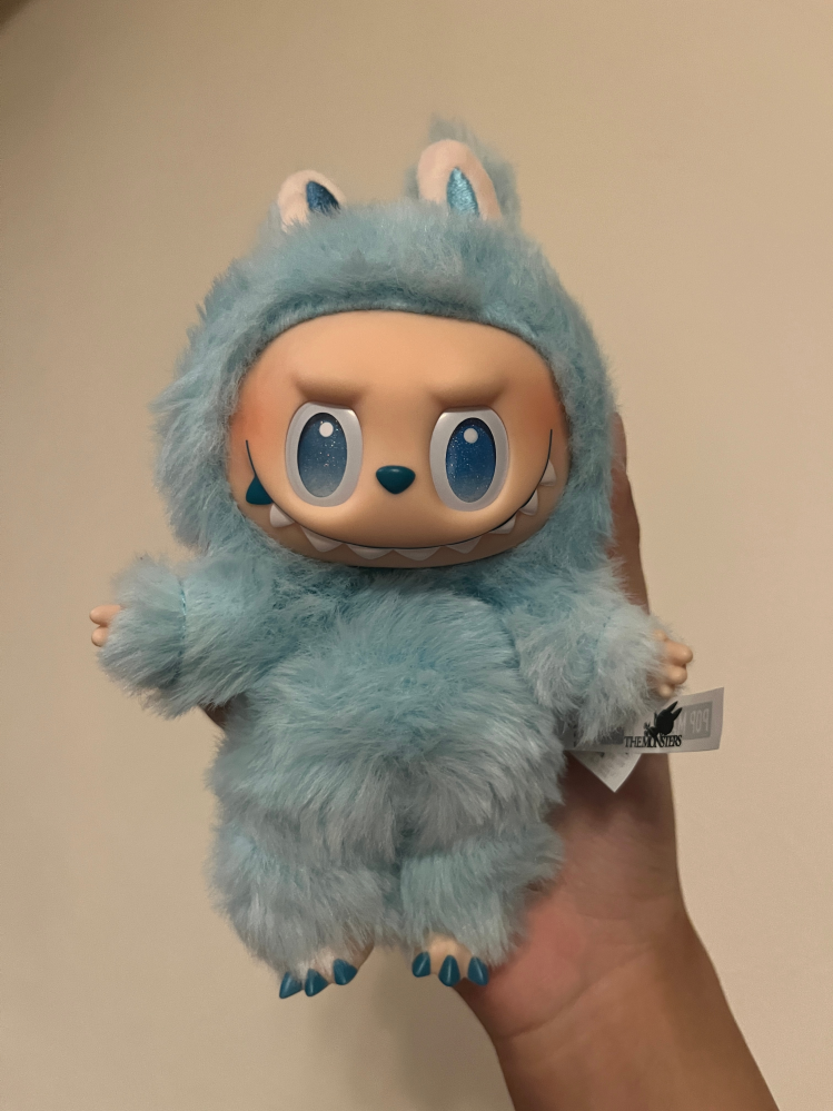 メルカリで購入したラブブについてです。外箱のシリアルコードは