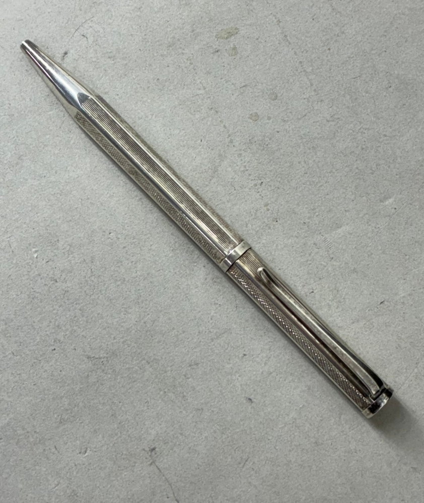 野原工芸と同じ金具を使っている工房さんを教えてください