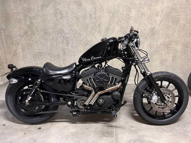 gpz900r センターカウル、アンダーカウル、取り付けステー付き‼︎ gpz900r センターカウル、アンダーカウル、取り付けステー付き