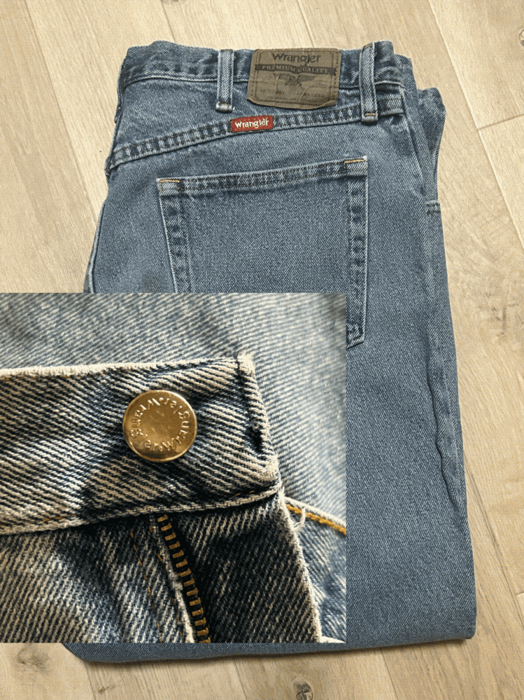 先日古着屋でWranglerのジーンズを買ったのですが、自分自身デニムに