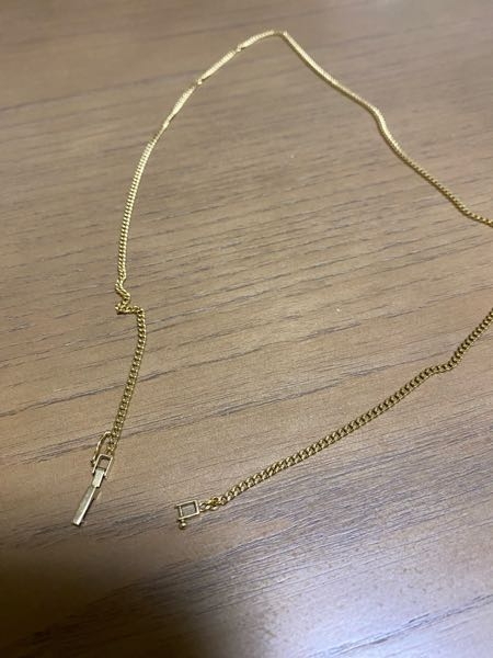 祖母の遺品整理をしていたら見つけたブランド名が読めない