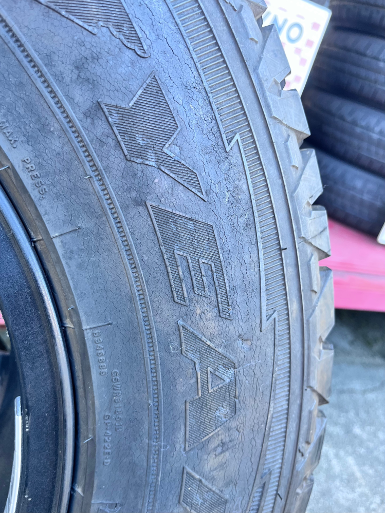 タイヤについて質問です！先日中古でタイヤを購入しました！製造年は古 