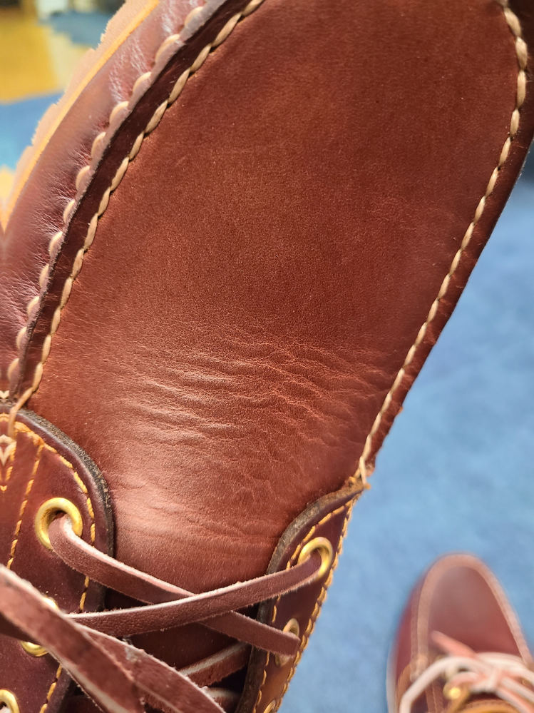 Timberland3eyeについて質問です。画像にあるようなシワは普通なの