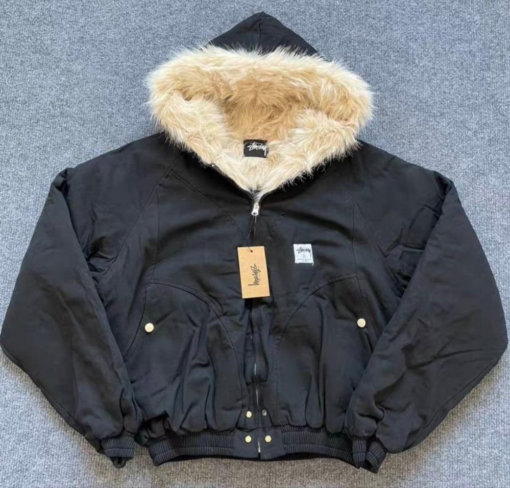 stussyにこんなデザインのファージャケットってあるんですか？ - Yahoo 