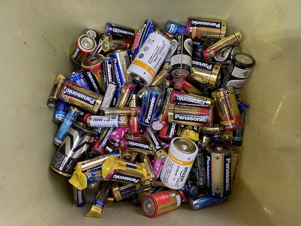 使用済み乾電池を廃棄する場合一時的にバケツ等で保管するにしても画像 