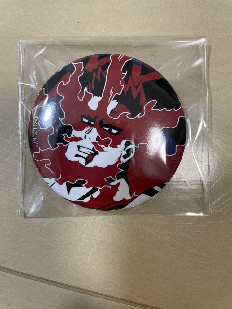 僕のヒーローアカデミアエンデヴァー画像の缶バッジについて質問です