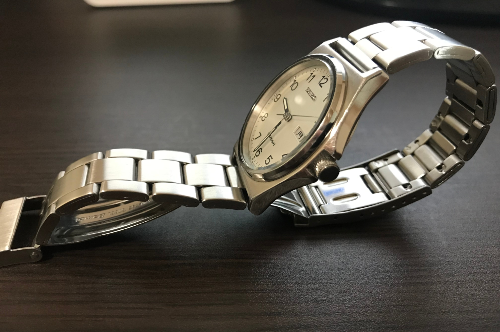 【稼動品】SEIKO クロノス クォーツ 腕時計 5H23-7020 新品電池 この時計は何年製だか分かりますか？ - 刻印は前から921〜です