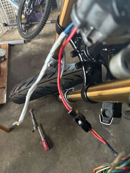 こんにちは！ - xjr4004hmをレストアしているのですが、イ - Yahoo