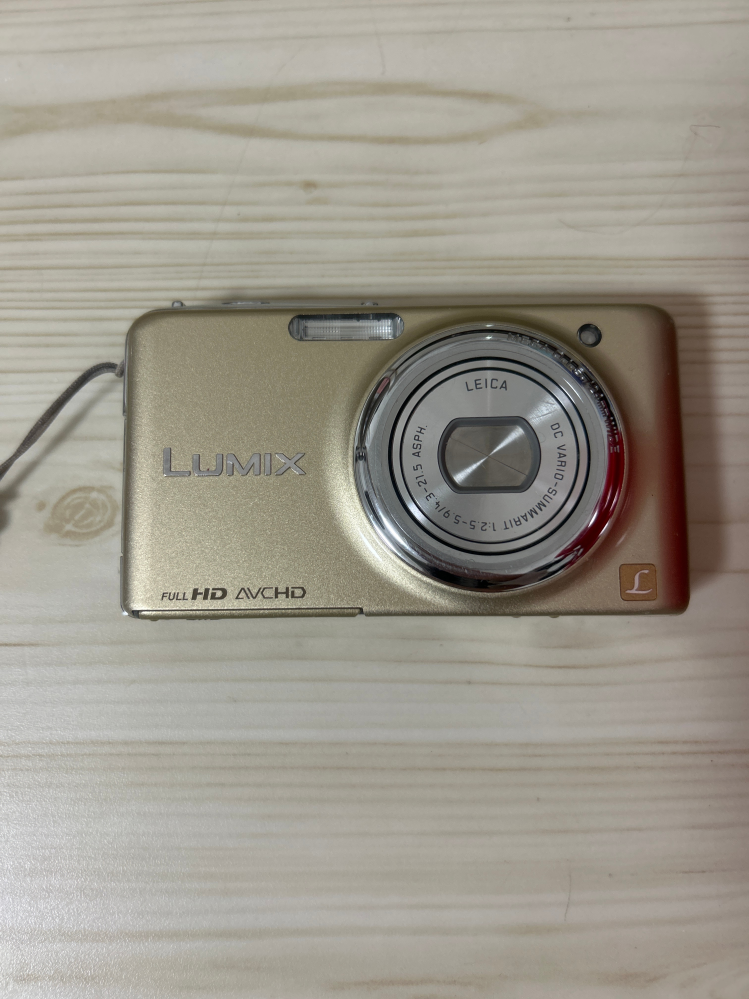 デジカメについて質問です。LUMIXDMC-FX77？をメルカリで - Yahoo