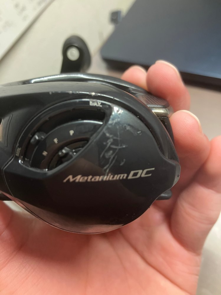 24メタニウムdcが転んだ時に傷ついてしまいました、、、この部分の