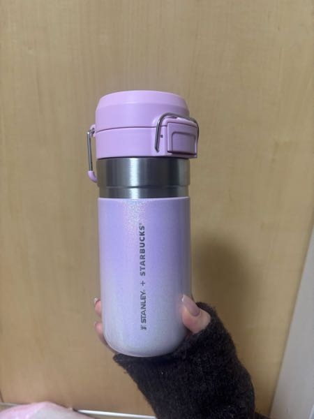 スタバの店舗で、SAKURA2026ステンレスボトルSTANLEYシャイニー
