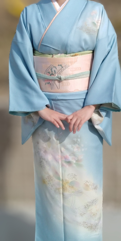 入学式に訪問着に枝つき桜柄の帯を締めようと思ってます。前腹にも同じ
