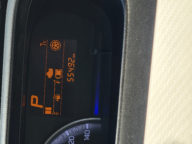 車検のため代車借りてます。これ、借りた時からついてる』 マツダ