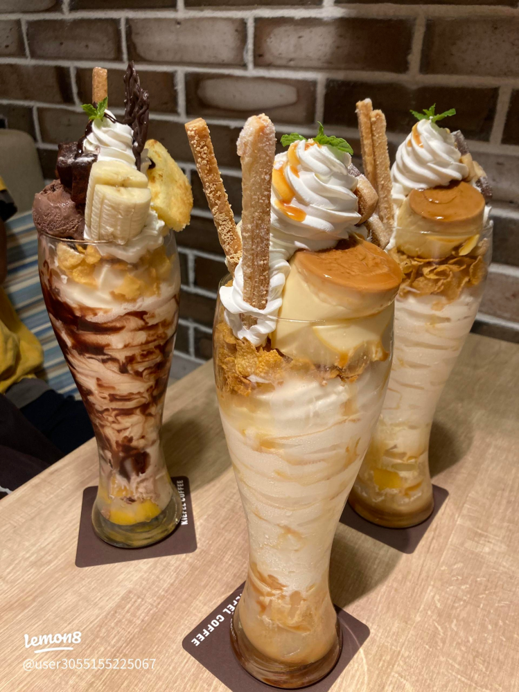 KIEFELCOFFEEさんのパフェについて質問です。先日こちらで... - Yahoo 