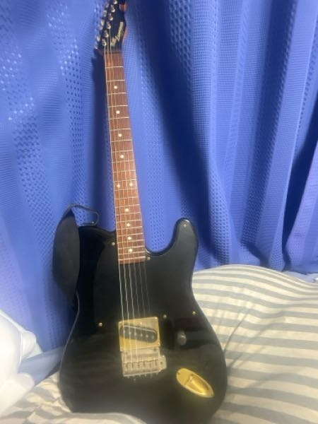 ギターを買いたいのですがどのギターがいいのか種類などが分かりません 