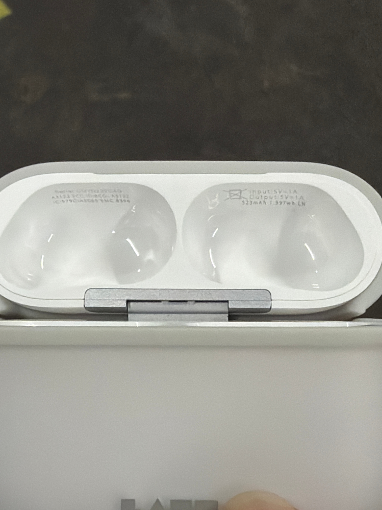 このAirPodspro3メルカリで買いました。使ってみたところA... - Yahoo 