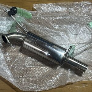 ct9aランサーエボ7.8.9用のリヤマフラーらしいのですが、メー 
