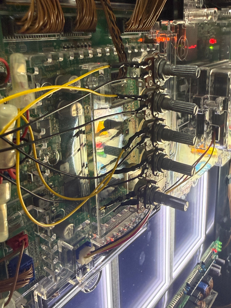 【スロット】リゼロ　不要機、無段階ボリューム付　※直接取引 家スロ（リゼロ）の音が通常時だけ出ません。無段階ボリューム付きです
