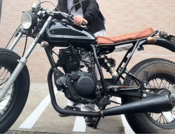 tw200のタンクを変えたことある人に聞きたいのですが写真のような