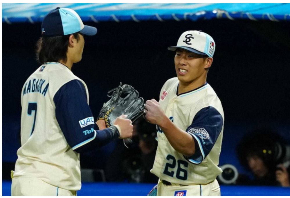広島カープの熊澤秀浩2軍バッテリーコーチ．あの熊沢天皇の末裔とのこ