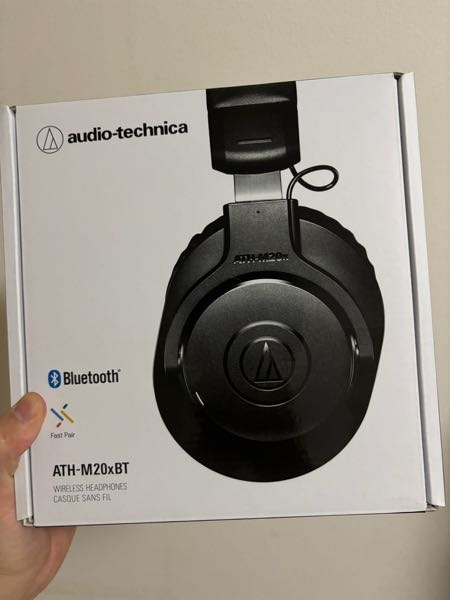 このワイヤレスヘッドホンを使っているのですが、接続が切れたまま、電