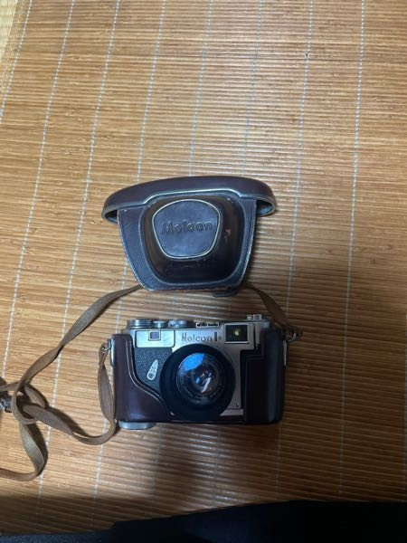 こちらのカメラを祖父から譲り受けたのですがこちらのMelconⅡと