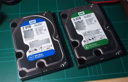 至急、回答！！！こういう形のHDDをノートパソコンで確認する方法は