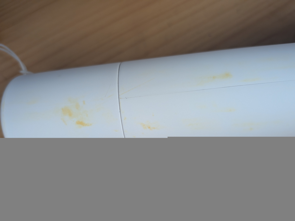 きゅーすとのペンライト持ち手が黄色く変色してしまったんですけど綺麗
