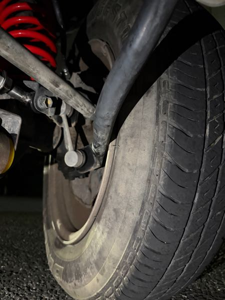 5型のジムニーjb23に乗っていて、アルマージのリフトアップキットで3