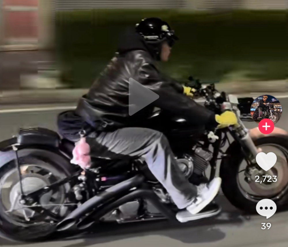 GSX250E（ゴキ）のエンジンに400のシリンダーつきますか？知っ
