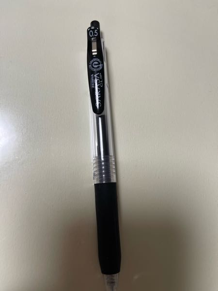 野原工芸のシャーペンとボールペンが1つずつありますが、これらの内部