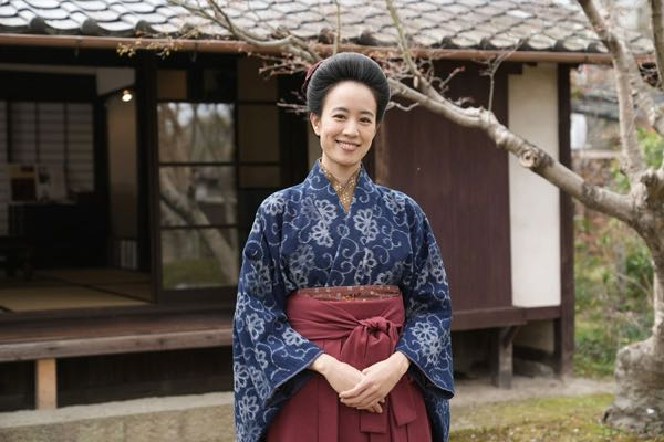 今年度の下半期の朝ドラ『ブラッサム』の主題歌は誰が受け持つと思いますか？