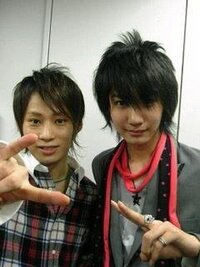 この画像に 写っているのはｕｖｅｒworldのｔａｋｕｙａ さんと誰なんです Yahoo 知恵袋