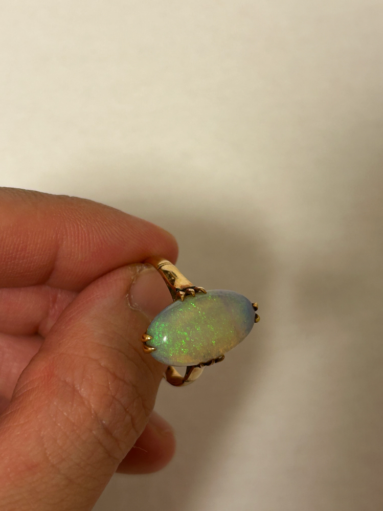 祖母の遺品整理をしていた時に出てきたものですが、こちら売るとなると