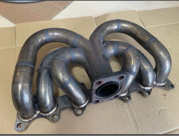 1JZ、JZX系のエキマニなんですけどどこのメーカーのものですかね