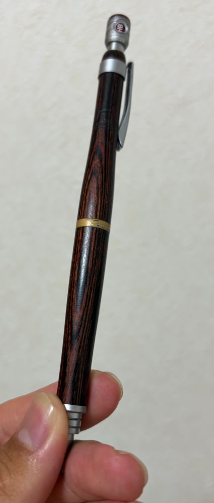 ペリカンのM400に彫られた数字の意味は？？14C-585と彫ってあります