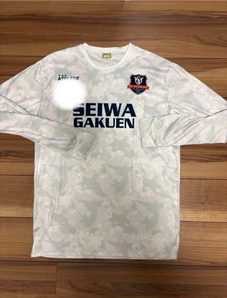 聖和学園サッカー部のこのロゴ無しデザインのやつが欲しいのですが