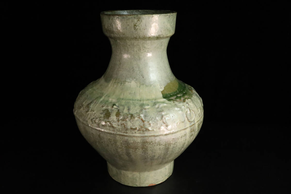 古美骨董】中国漢時代の緑釉壺です。貴方のお好みの緑釉のタイプを画像