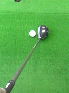 3wをクラブの形通りに構えると こんなにハンドファーストになります や Yahoo 知恵袋