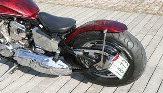 バイクのフェンダーカットについて バイクのリアフェンダーをカットして短く Yahoo 知恵袋