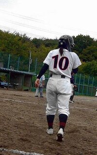 野球の背番号の縫い付けって上から11cmでしたっけ 規定は Yahoo 知恵袋
