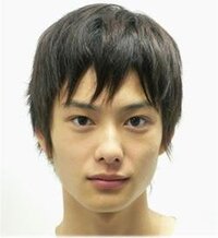 この岡田将生君の髪型を 面長が真似したら変ですか 例えば これがカツラ Yahoo 知恵袋