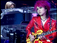 Xjapanのhideさんについて質問ですliveで白い夜のdvdを Yahoo 知恵袋